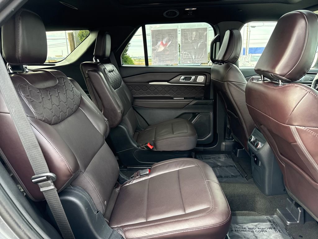 Used 2025 Ford Explorer Platinum w/ LUX Leather Package image 20