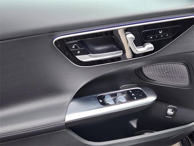 Used 2025 Mercedes-Benz C 300 4MATIC Sedan image 10