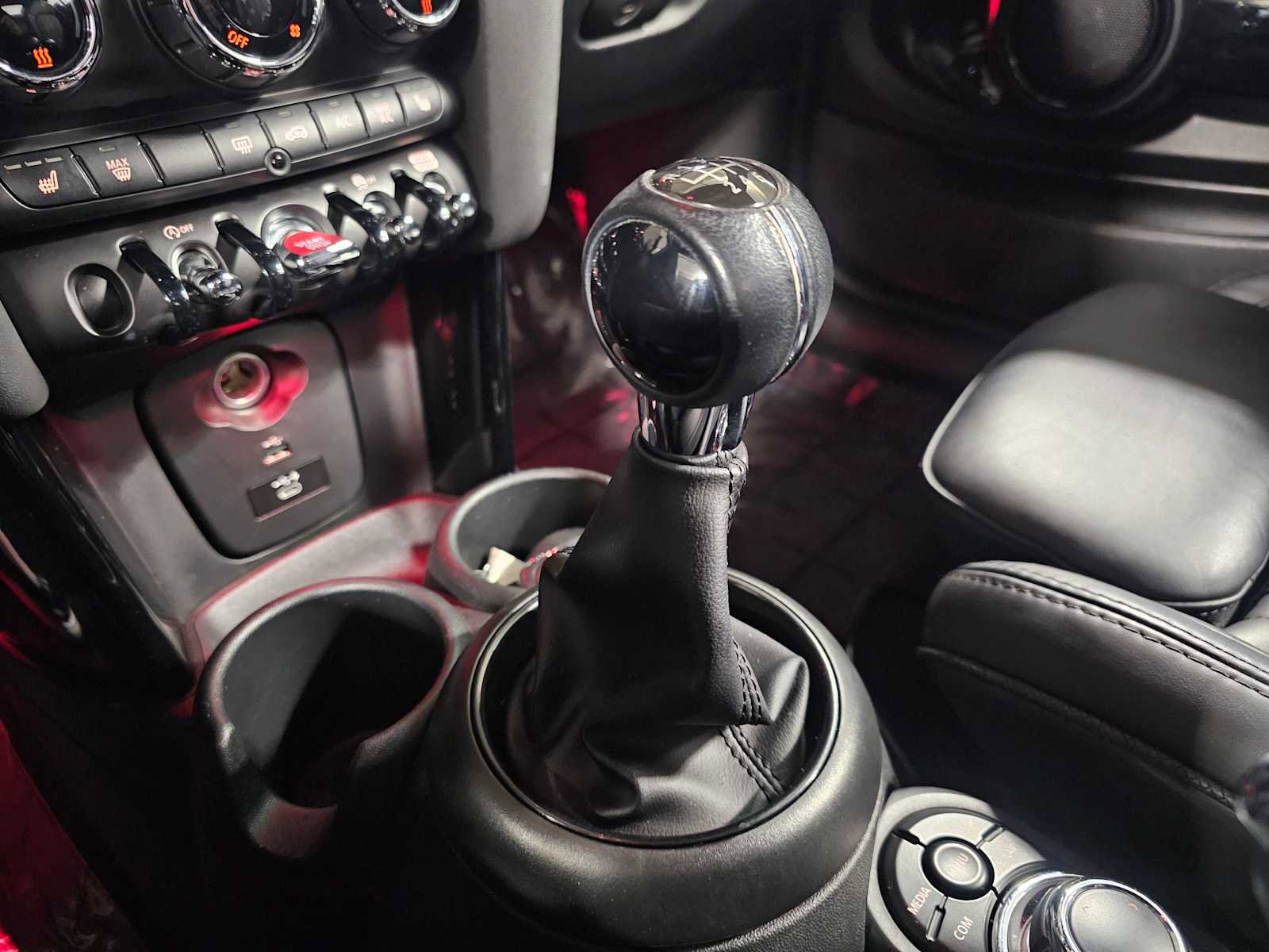 Used 2022 MINI Cooper S image 25