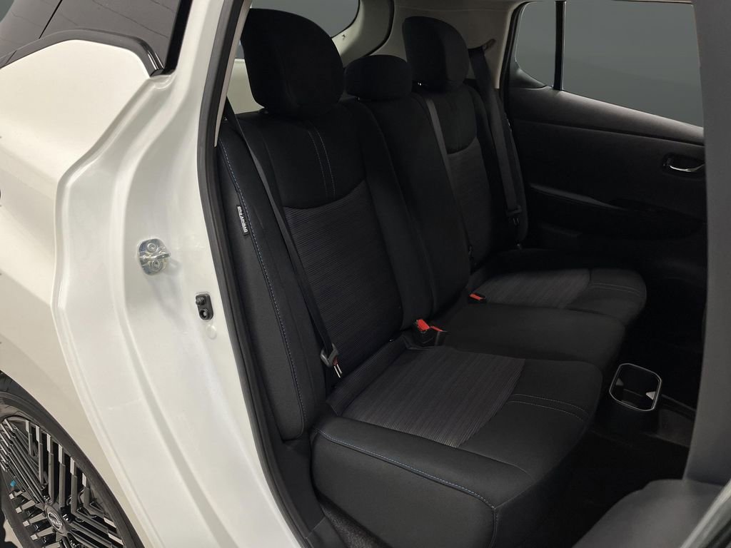 Used 2025 Nissan Leaf SV Plus image 30