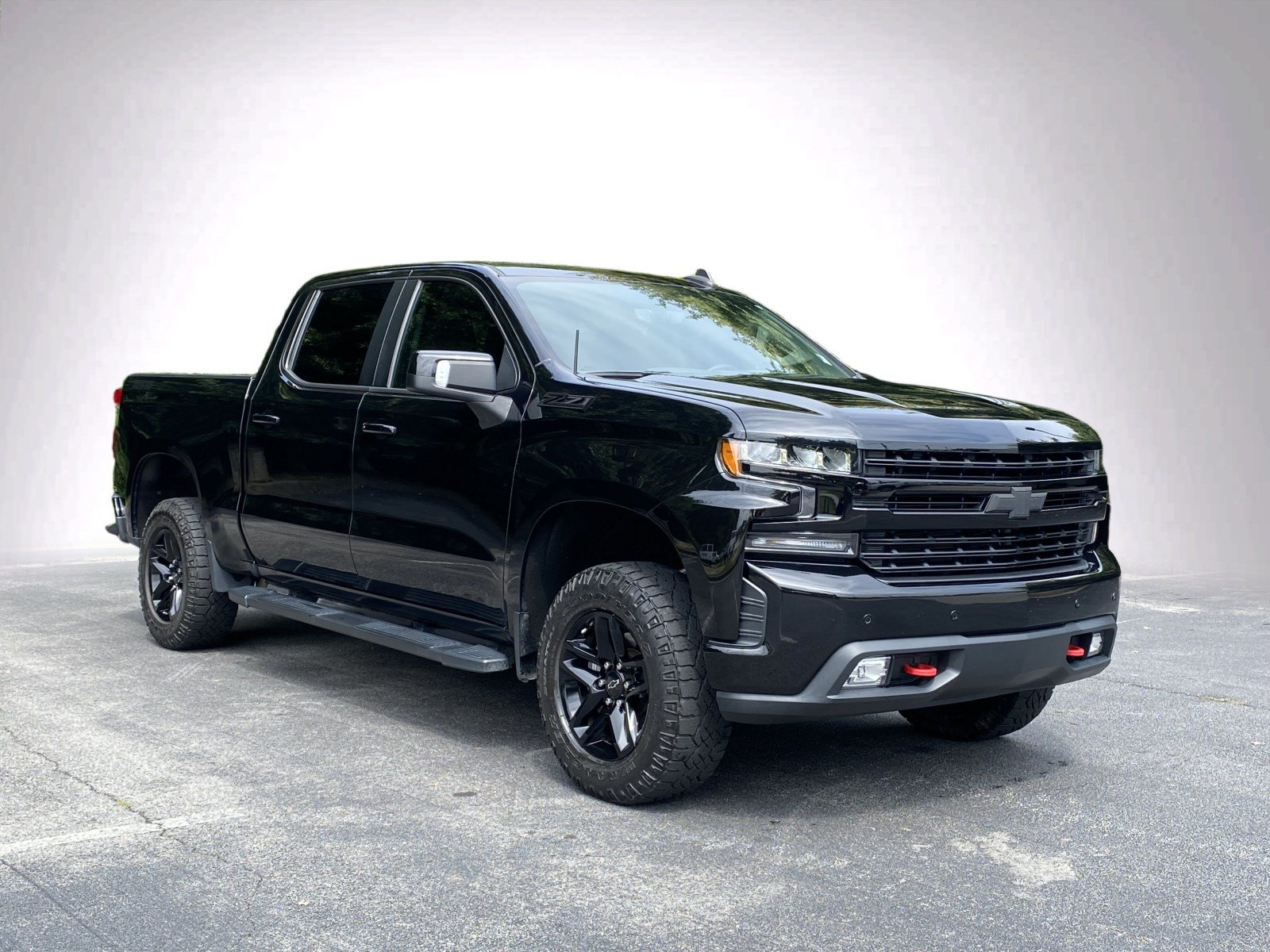 Used 2021 Chevrolet Silverado 1500 LT Trail Boss w/ Convenience Package II AWD/4WD image 2