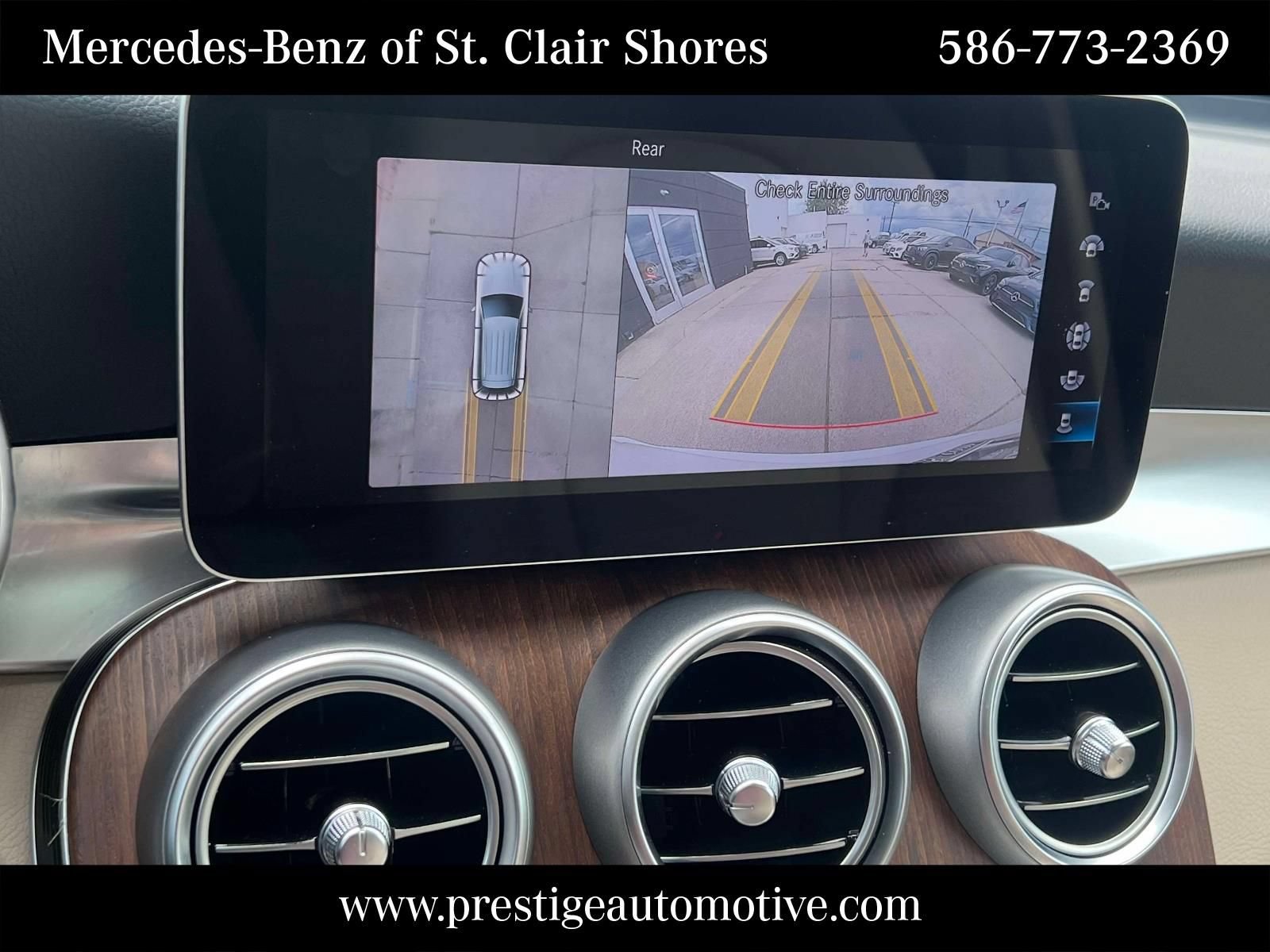 Used 2021 Mercedes-Benz GLC 300 4MATIC image 23