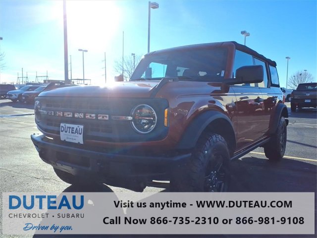 Used 2022 Ford Bronco Black Diamond image 3