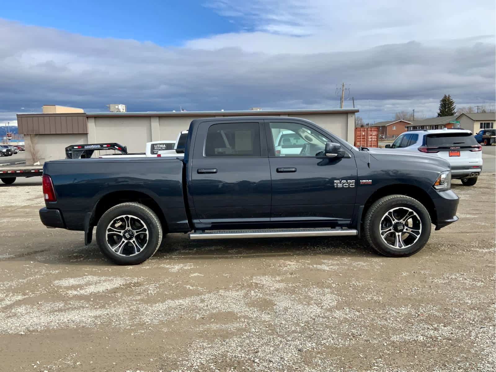 Used 2017 RAM 1500 Sport image 6