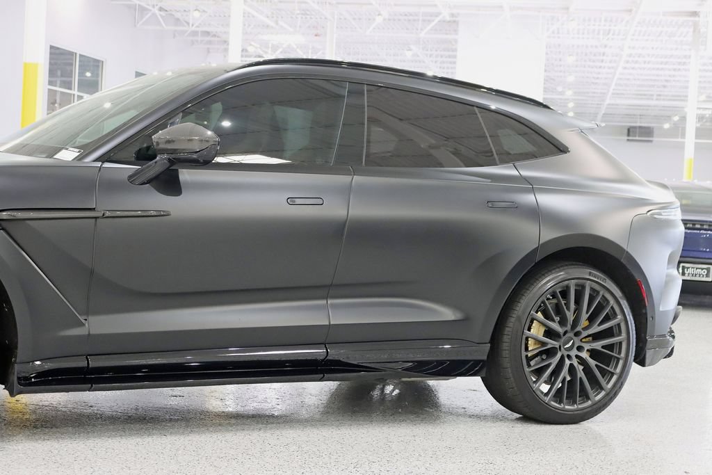 Used 2023 Aston Martin DBX 707 AWD/4WD image 3