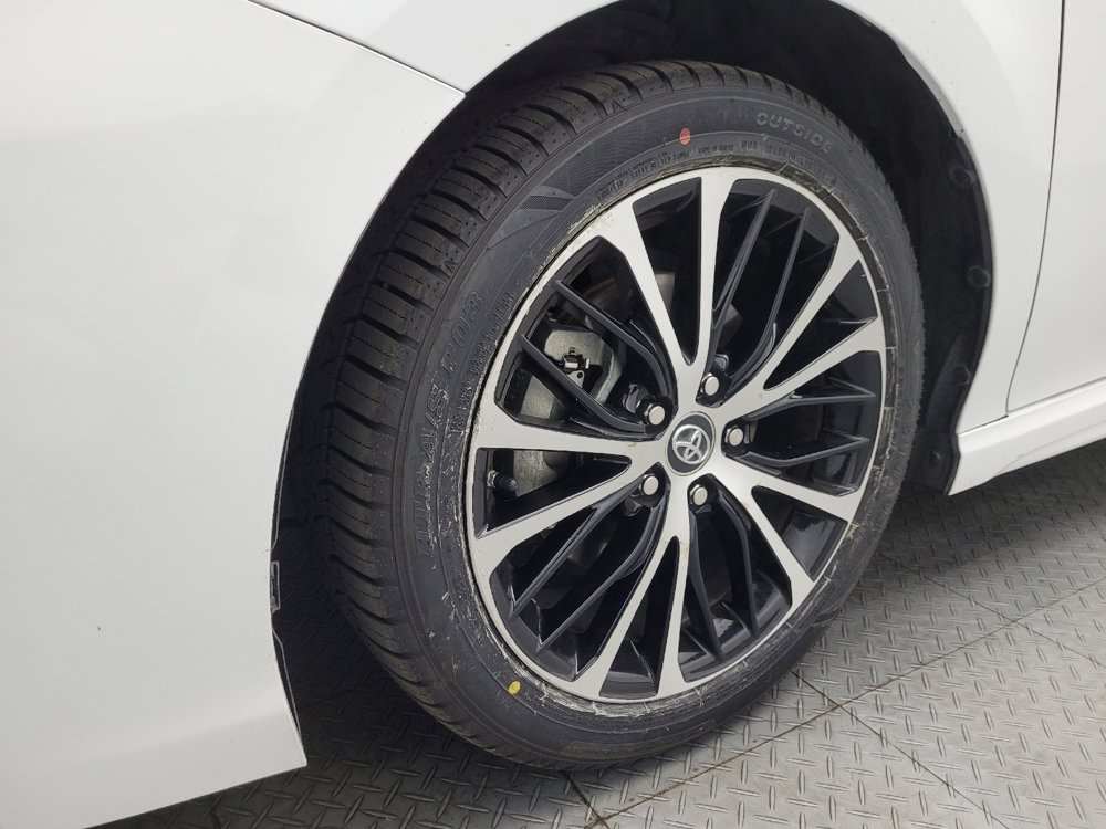 Used 2019 Toyota Camry SE image 31