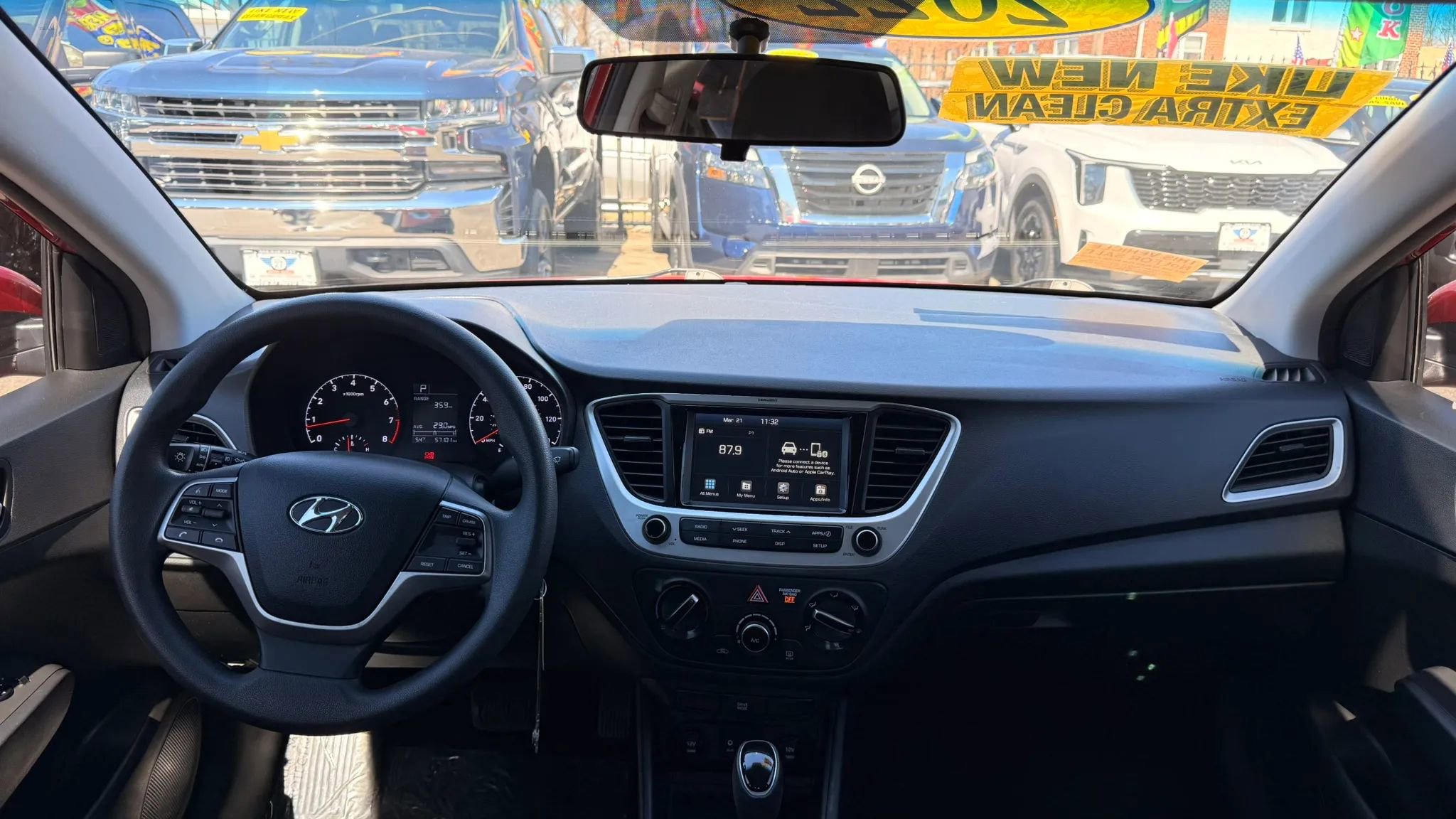 Used 2022 Hyundai Accent SEL image 15