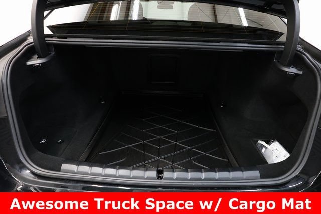 Used 2024 BMW 760i xDrive w/ Executive Package AWD/4WD image 53