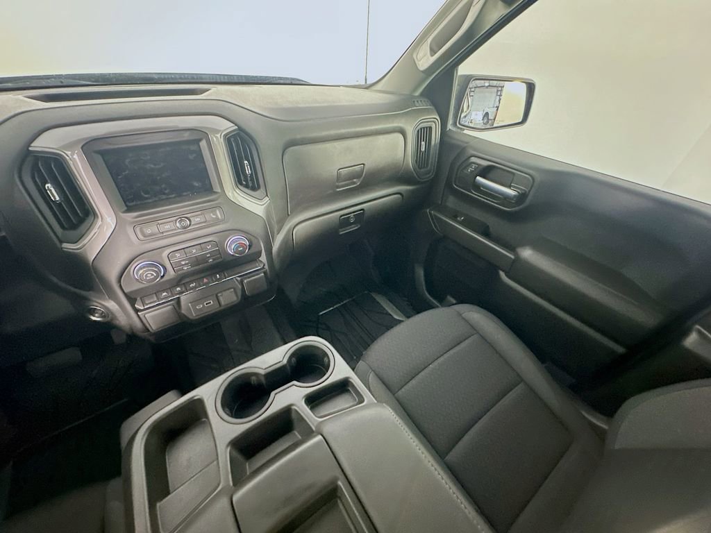 Used 2022 Chevrolet Silverado 1500 Custom w/ LPO, Dark Essentials Package AWD/4WD image 11