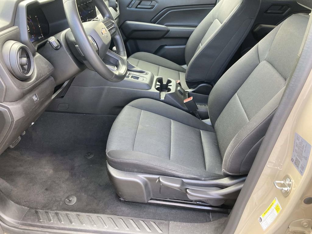 Used 2023 Chevrolet Colorado W/T image 19