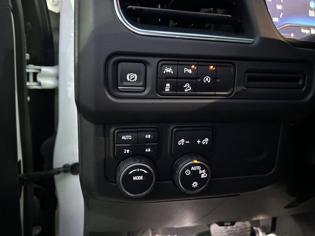 Used 2023 Chevrolet Tahoe Z71 AWD/4WD image 21