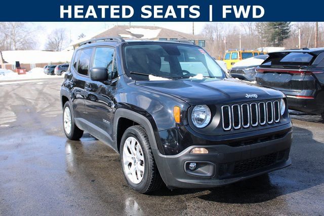 Used 2016 Jeep Renegade Latitude w/ Cold Weather Group FWD image 2