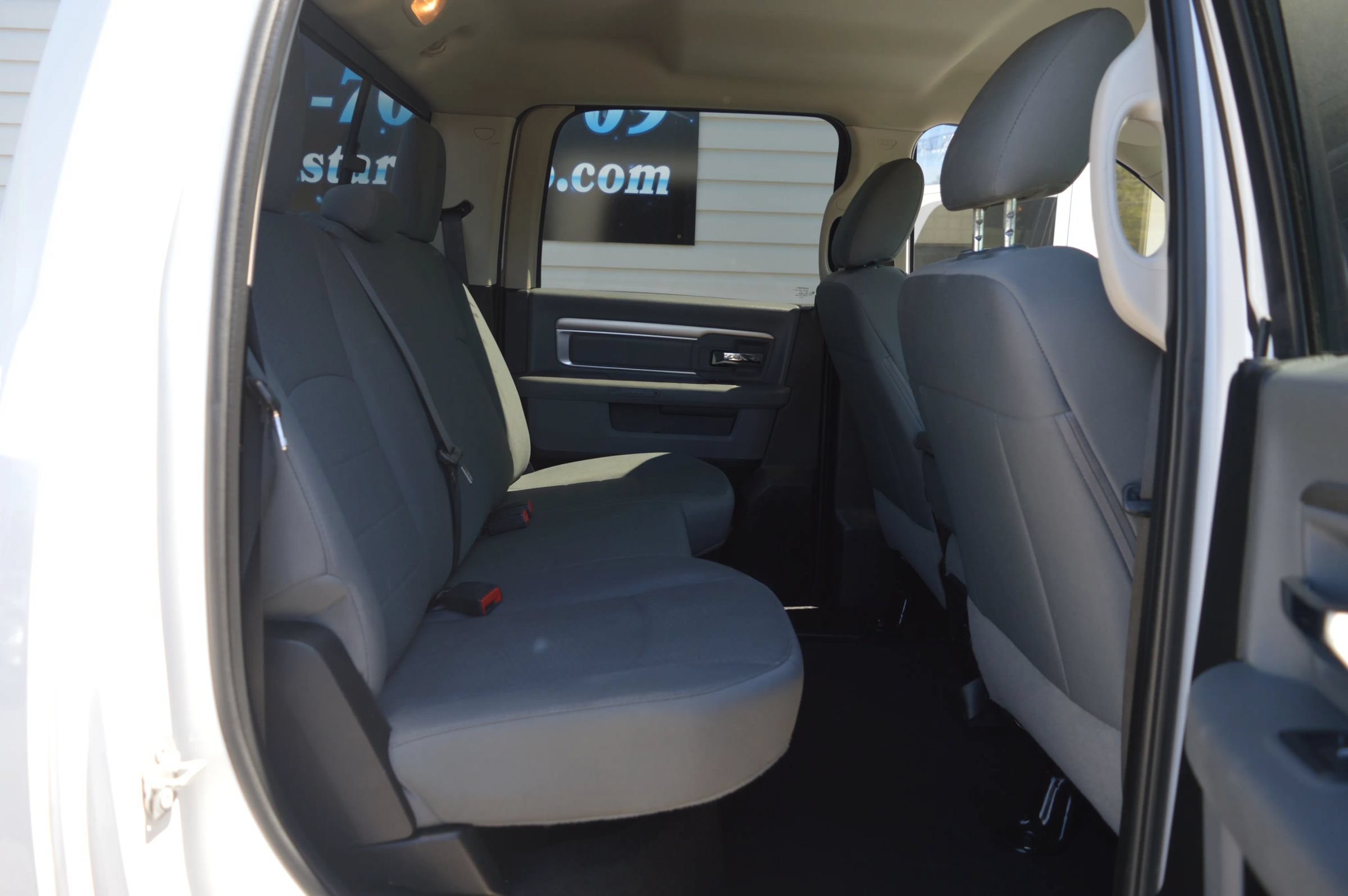 Used 2020 RAM 1500 Classic SLT RWD image 19