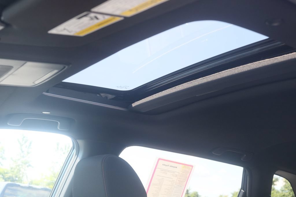 Used 2025 Honda CR-V Sport image 3