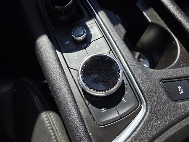 Used 2023 Cadillac XT6 Premium Luxury image 33