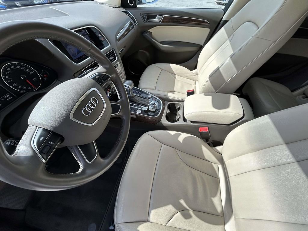 Used 2016 Audi Q5 2.0T Premium Plus w/ Technology Package image 10