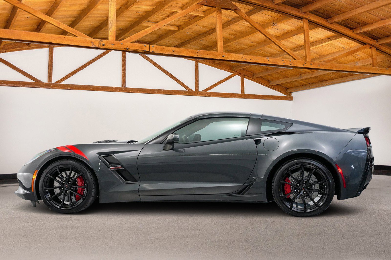 Used 2017 Chevrolet Corvette Grand Sport image 2