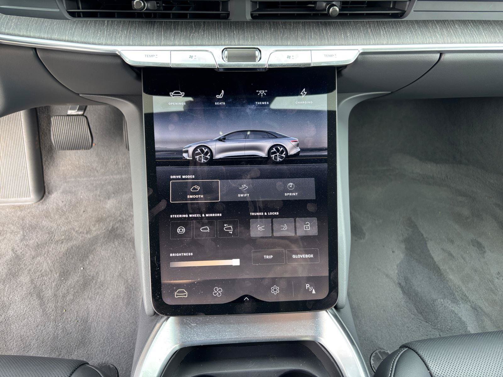 Used 2024 Lucid Air Pure RWD image 13