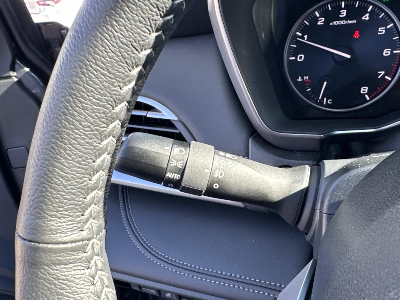 Certified 2025 Subaru Outback Limited XT image 29