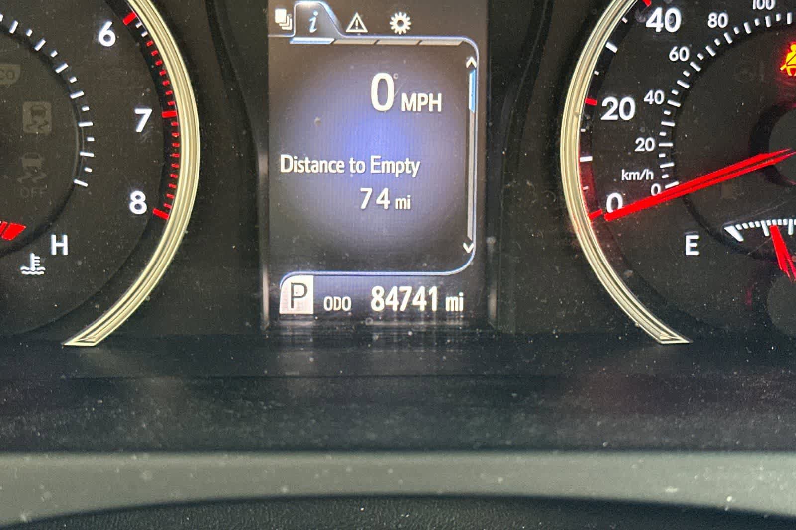 Used 2016 Toyota Camry SE FWD image 25