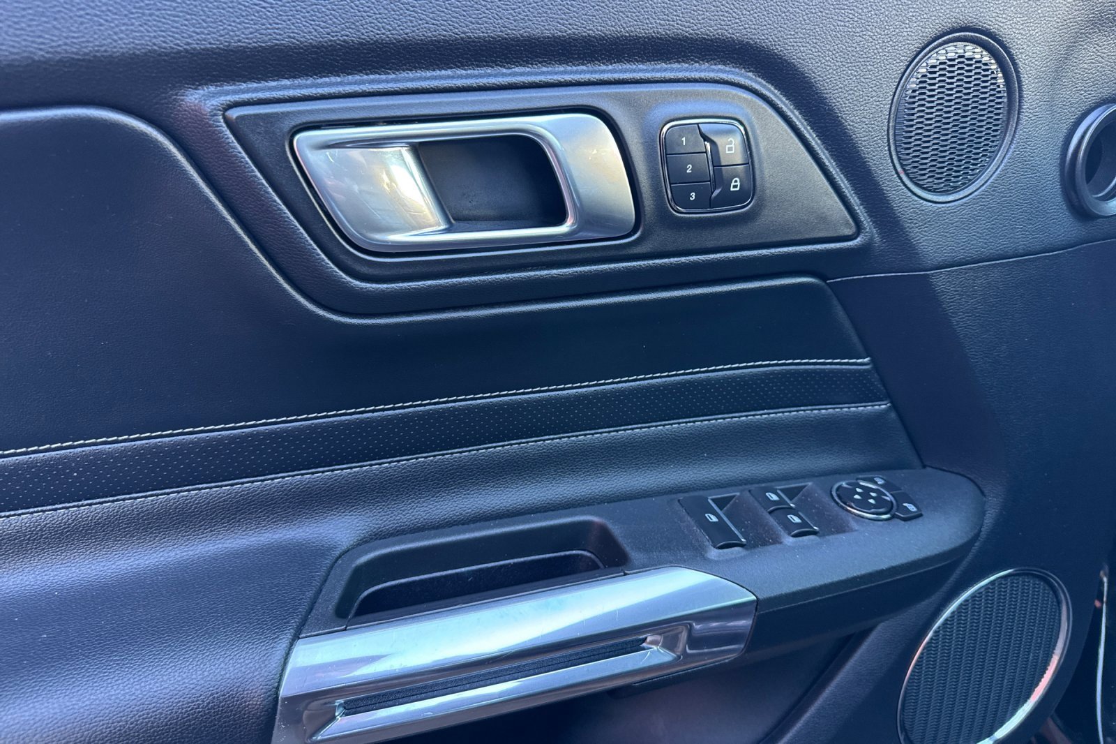 Used 2019 Ford Mustang GT Premium w/ Equipment Group 401A image 15