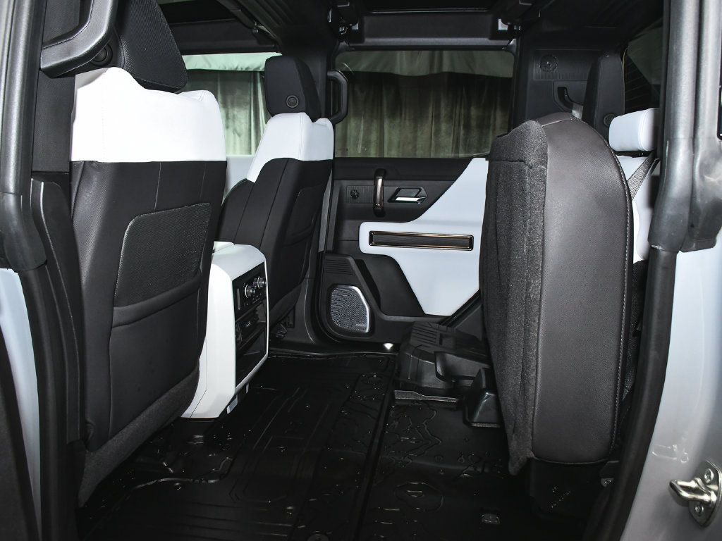 Used 2025 GMC Hummer EV 3X AWD/4WD image 46