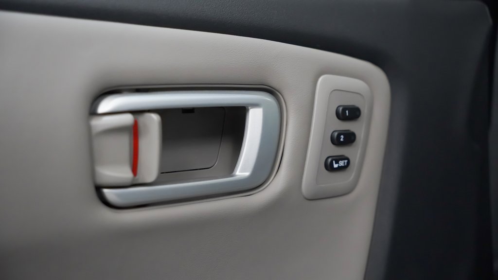 Used 2012 Honda Pilot Touring image 22