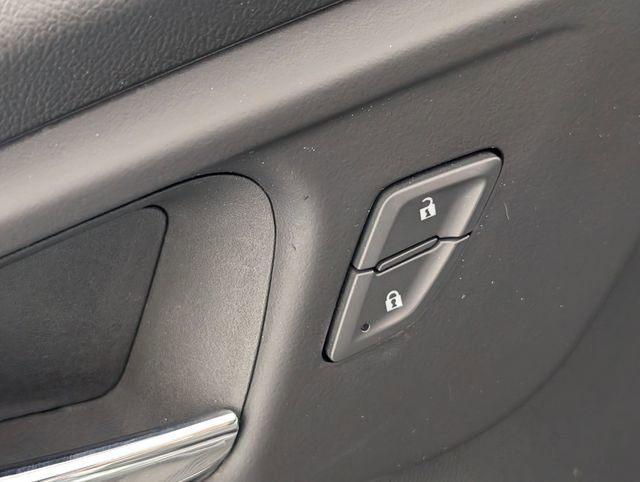 Used 2023 Chevrolet Malibu LT image 11