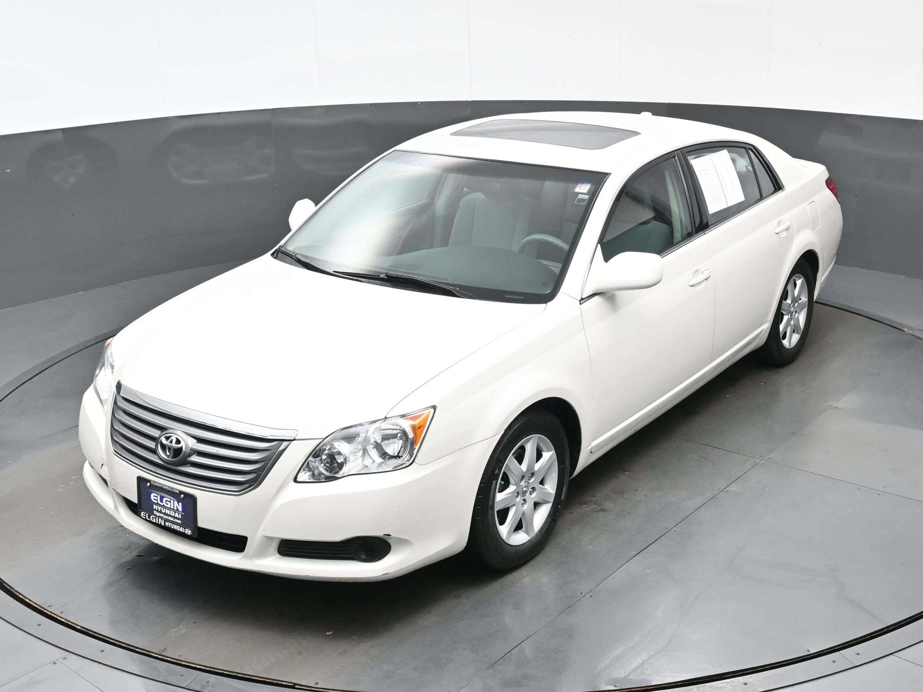 Used 2010 Toyota Avalon XL FWD image 31