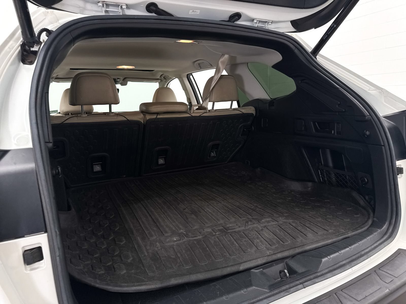 Used 2020 Subaru Outback Limited AWD/4WD image 31