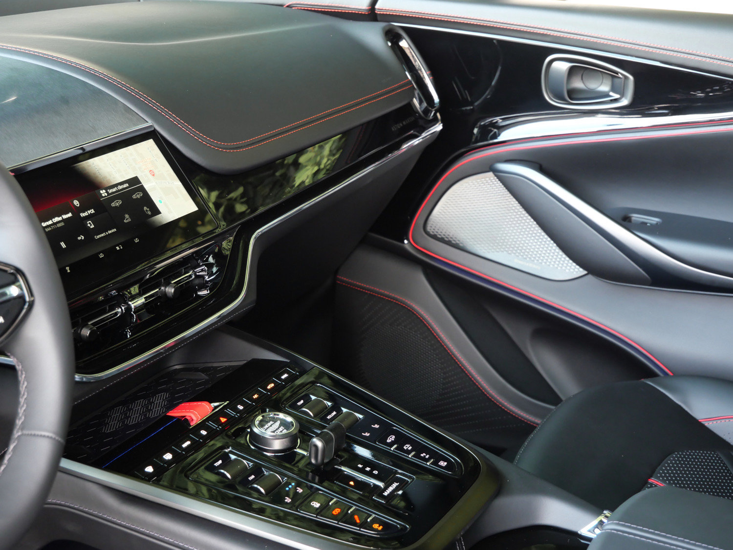 New 2026 Aston Martin DBX S AWD/4WD image 18