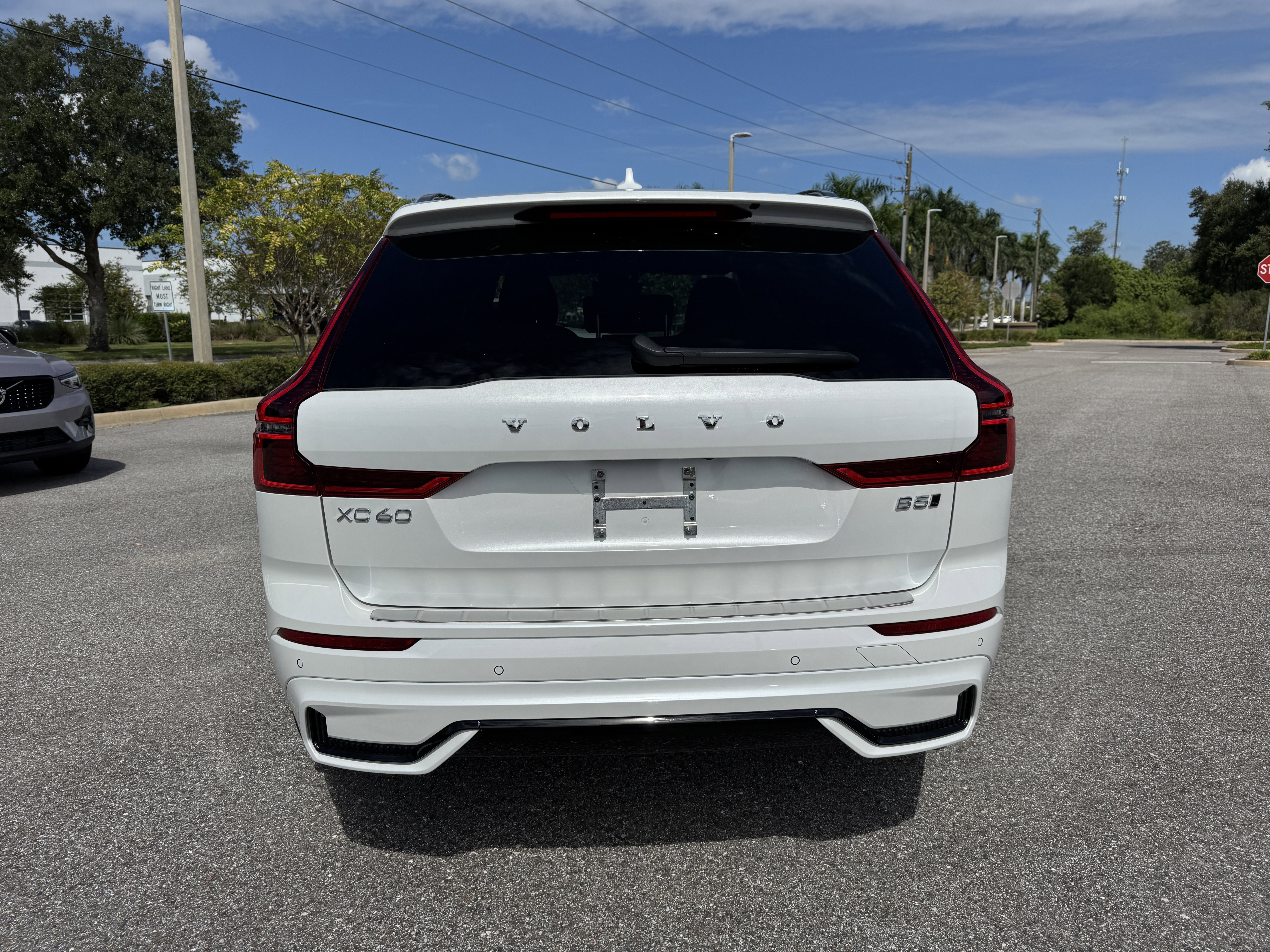New 2026 Volvo XC60 B5 Plus w/ Protection Package Premier image 4