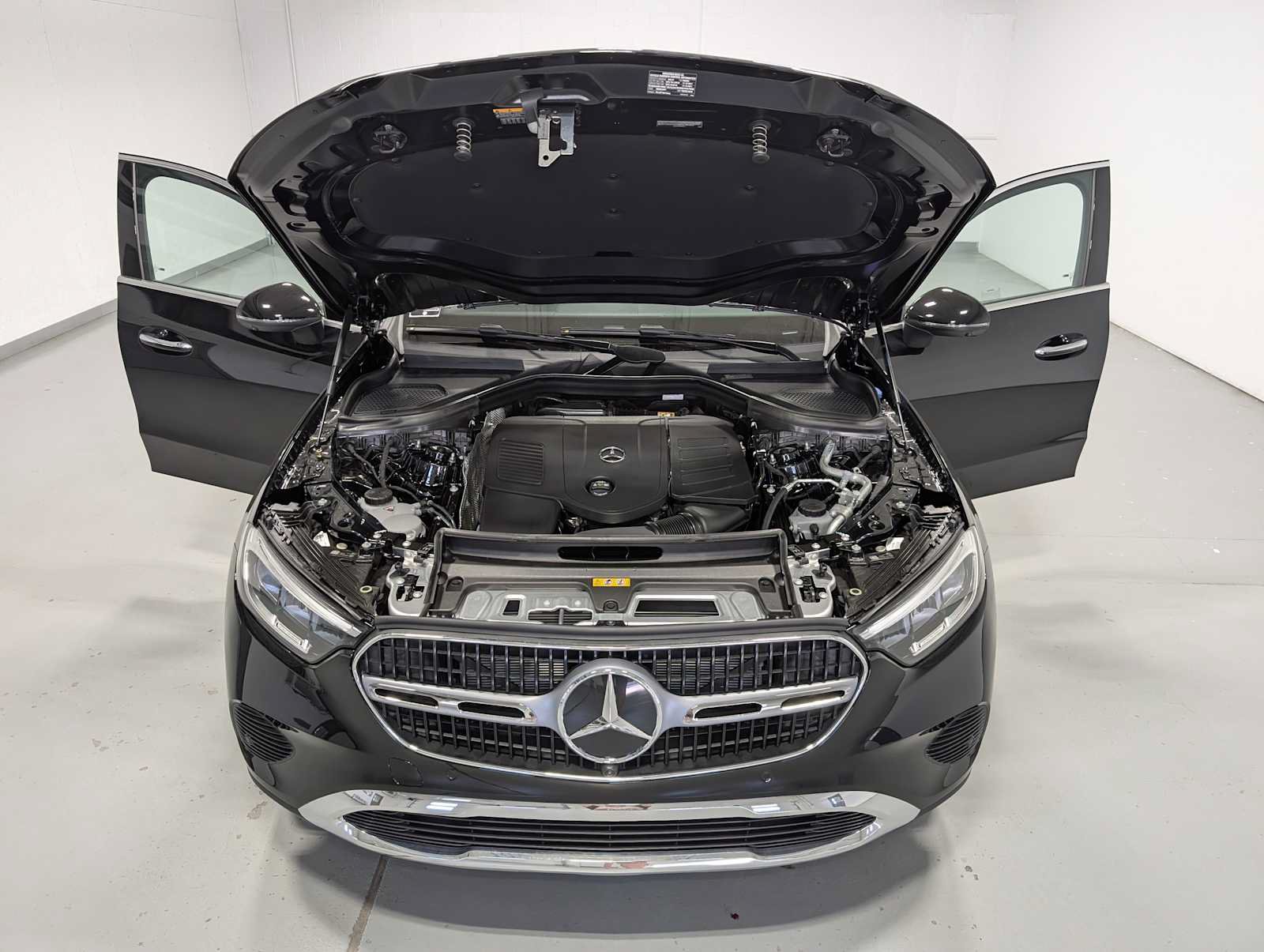 New 2026 Mercedes-Benz GLC 300 4MATIC image 11