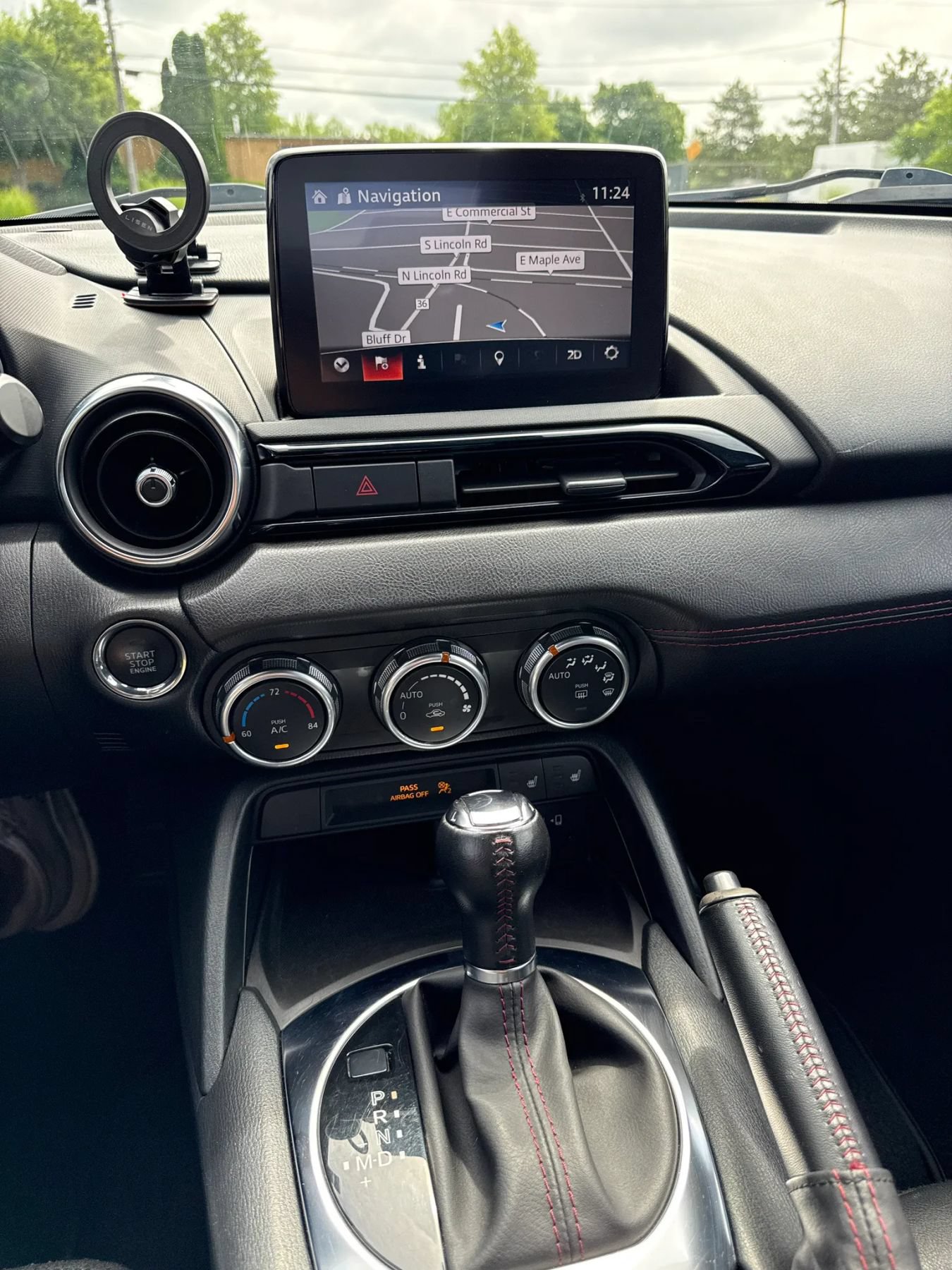 Used 2018 MAZDA MX-5 Miata Grand Touring RWD image 2