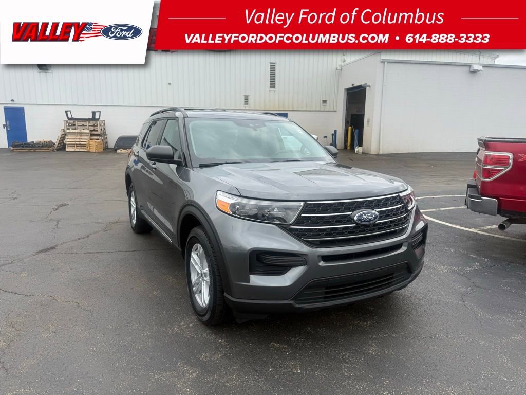 Used 2024 Ford Explorer XLT AWD/4WD image 1