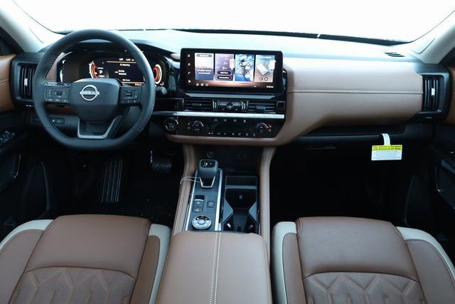 New 2026 Nissan Pathfinder Platinum w/ Cargo Package AWD/4WD image 15