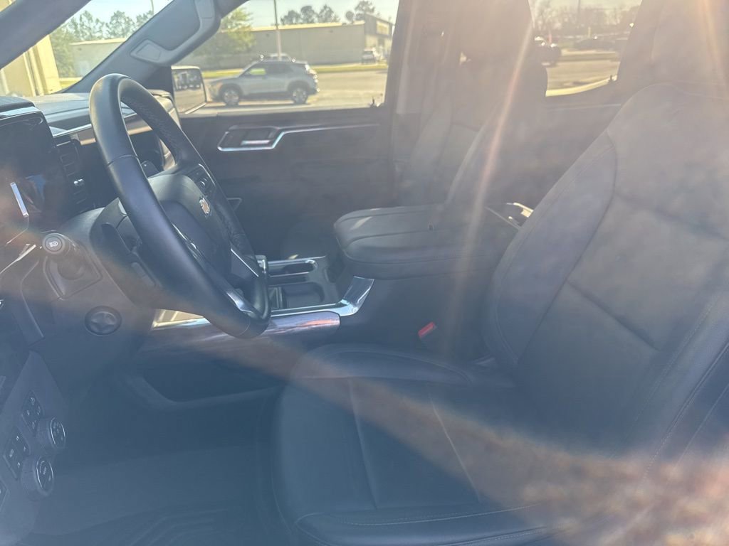 Used 2024 Chevrolet Silverado 1500 LTZ image 20