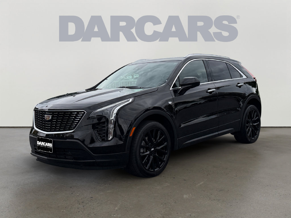 Used 2023 Cadillac XT4 Luxury w/ Cold Weather Package AWD/4WD image 3