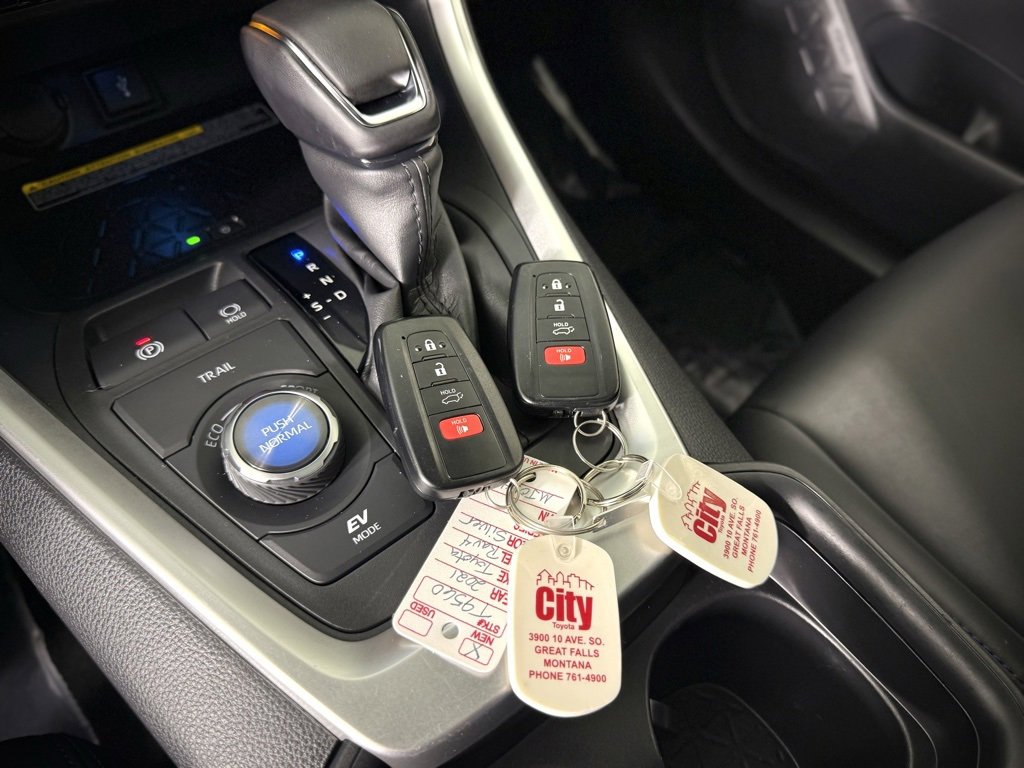 Used 2021 Toyota RAV4 XSE image 27