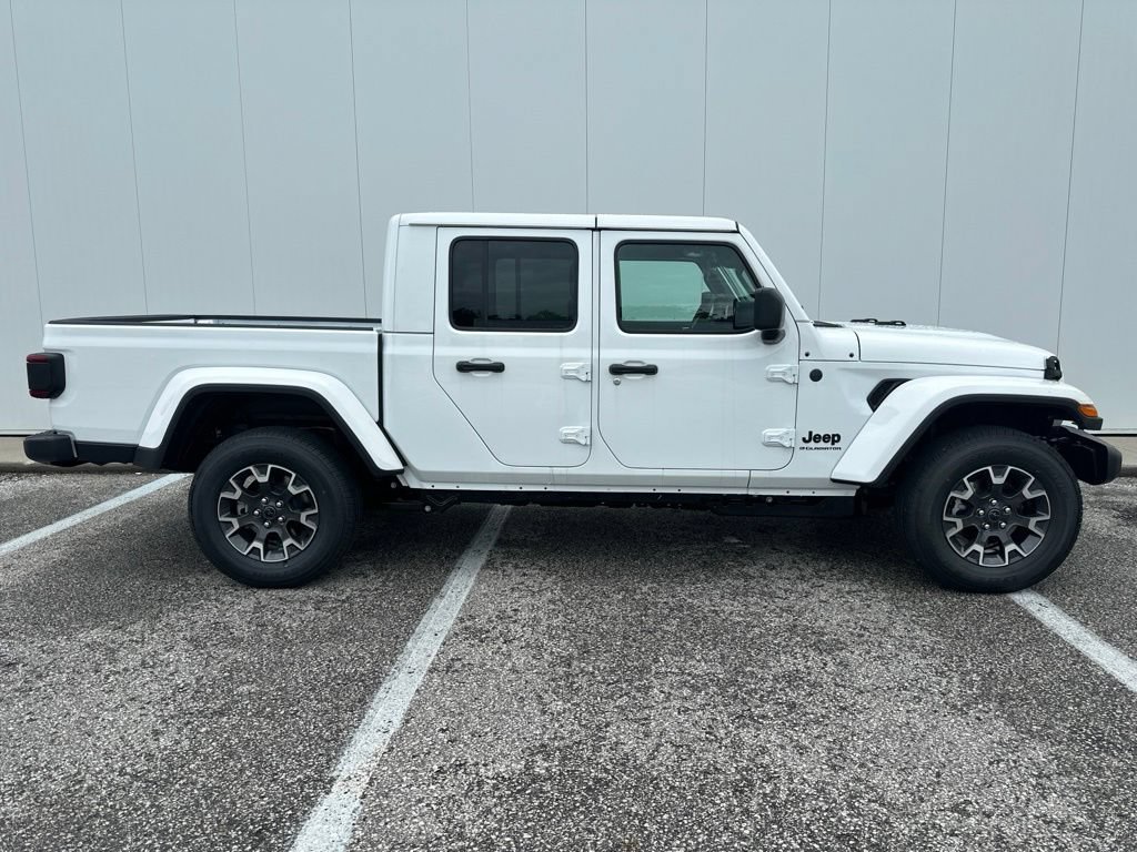 New 2026 Jeep Gladiator Sport AWD/4WD image 9