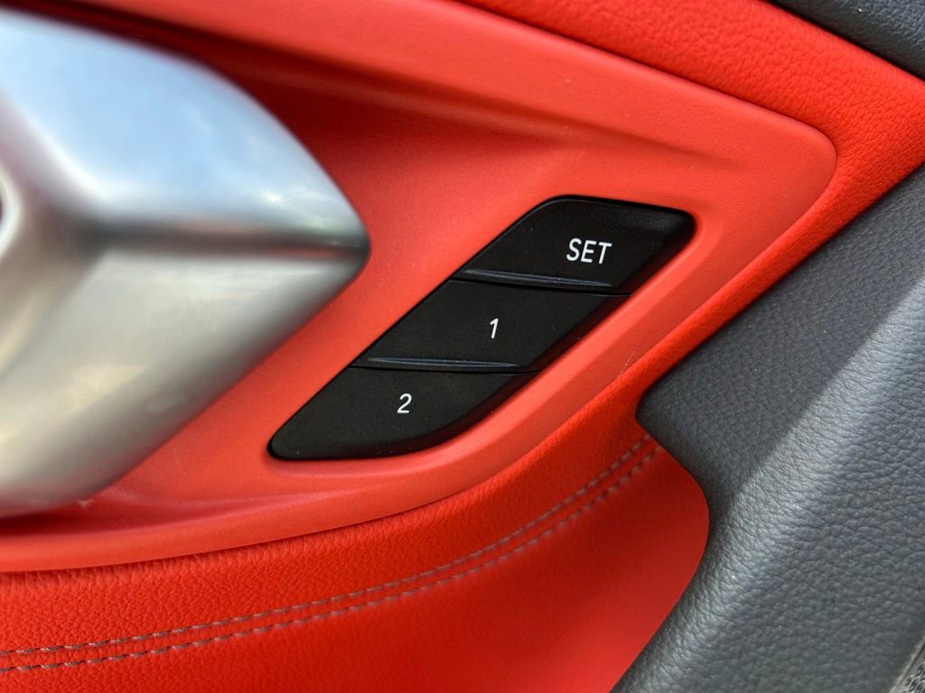 Used 2025 BMW Z4 M40i w/ Edition RWD image 18