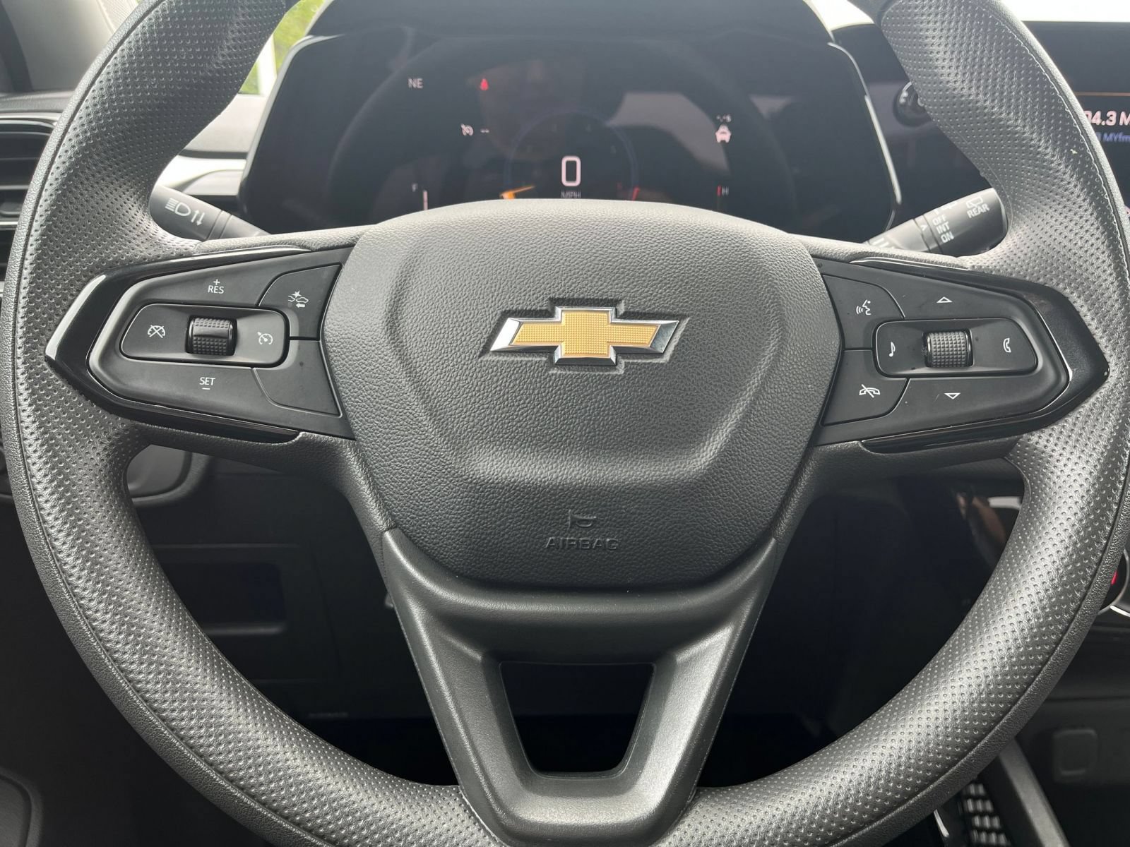 Used 2025 Chevrolet TrailBlazer LT FWD image 29