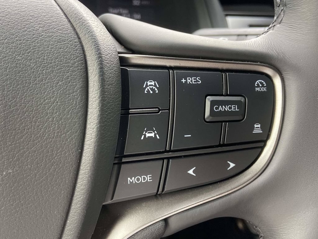 Used 2025 Lexus UX 300h FWD w/ Cold Area Package image 33