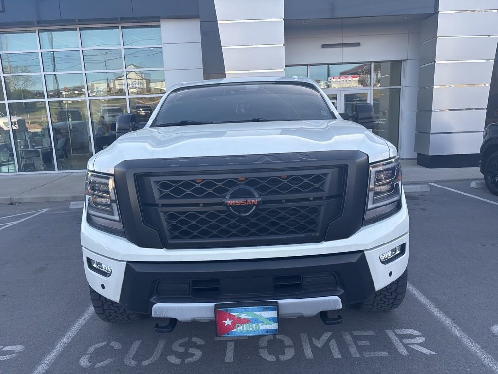 Used 2021 Nissan Titan PRO-4X w/ Pro-4x Convenience Package video 3