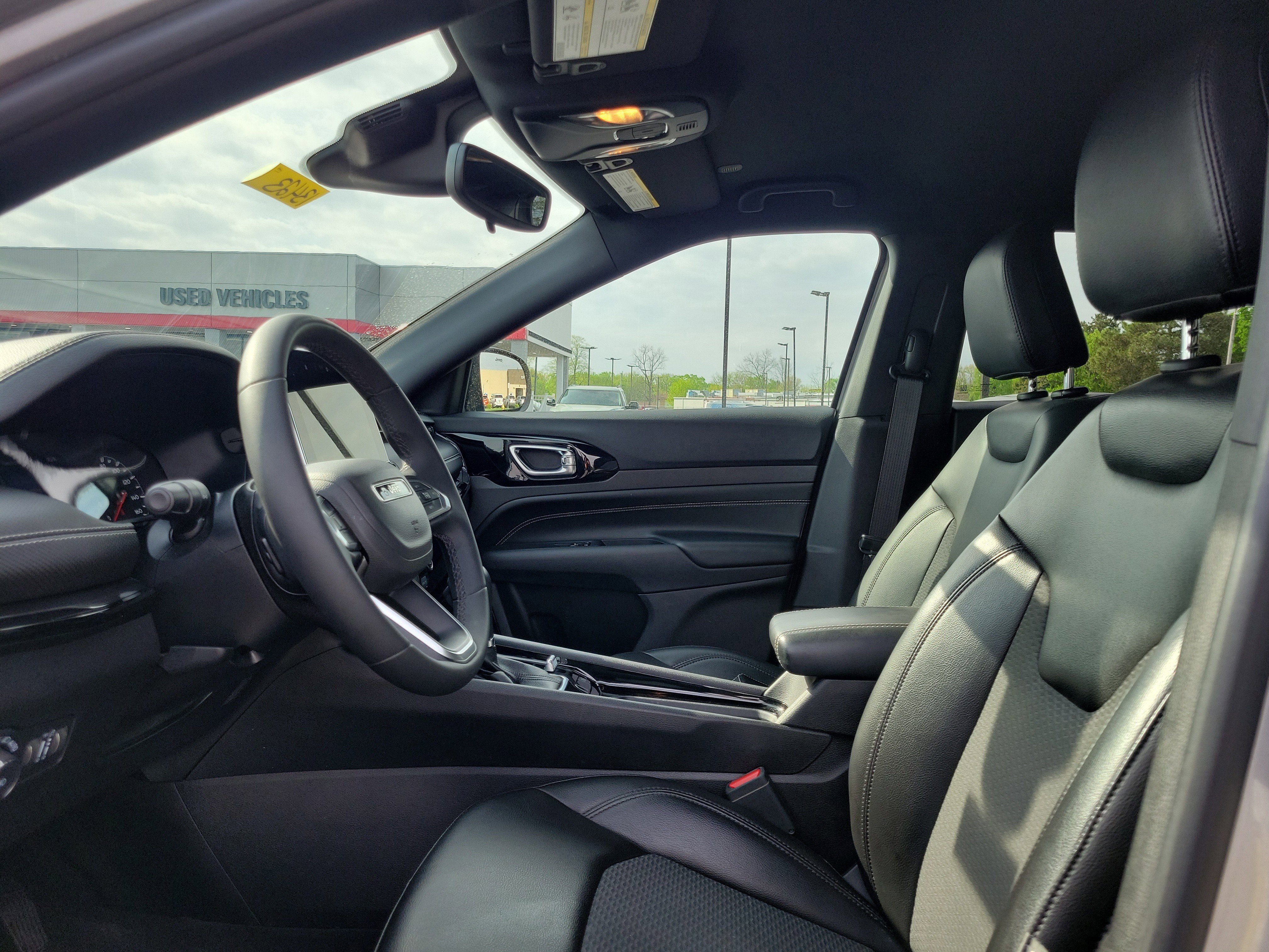 Used 2022 Jeep Compass Latitude AWD/4WD image 15