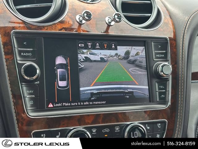 Used 2018 Bentley Bentayga AWD/4WD image 36
