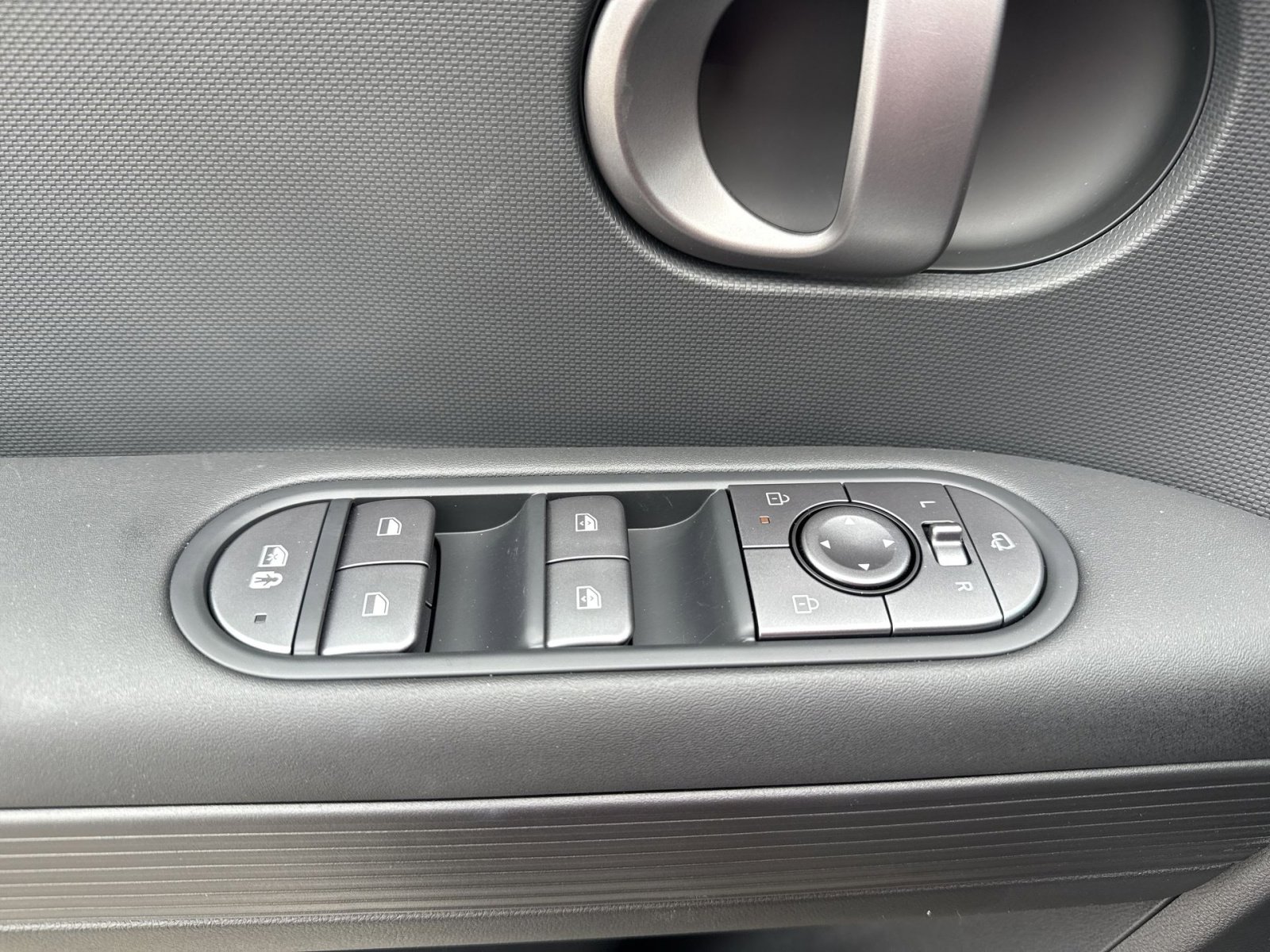 New 2025 Hyundai Ioniq 5 SEL image 15