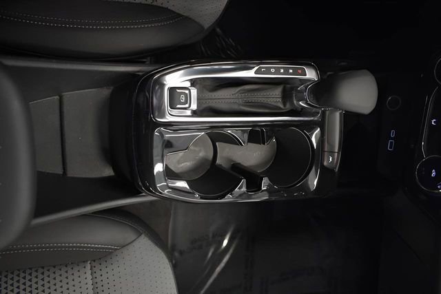 Used 2025 Chevrolet Trax LT image 29