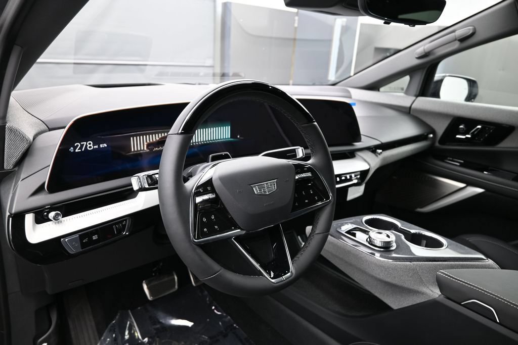 New 2027 Cadillac Optiq Premium Sport w/ LPO, Floor Liner Package AWD/4WD image 12