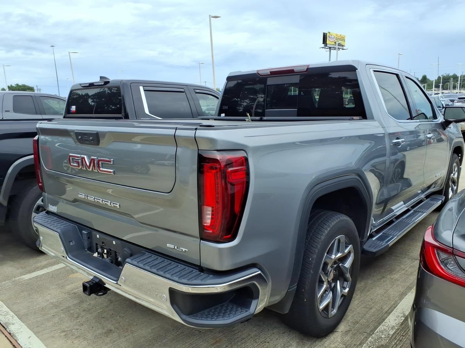 Used 2024 GMC Sierra 1500 SLT RWD image 11